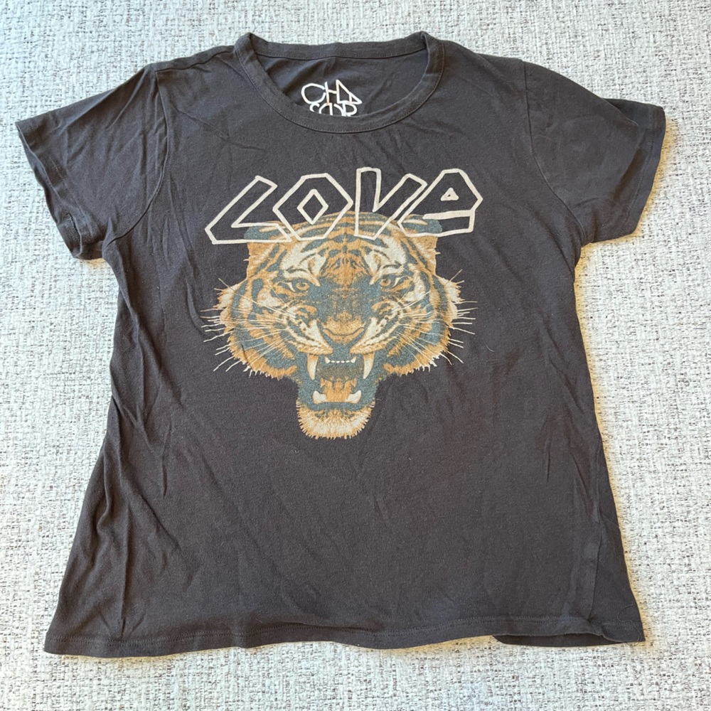CHASER M medium t-shirt LOVE tiger EUC short sleeve top shirt - Picture 2 of 11